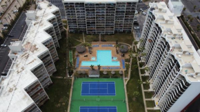 Beachfront Luxe Condo with 2 Heated Pools - Saida 3-206